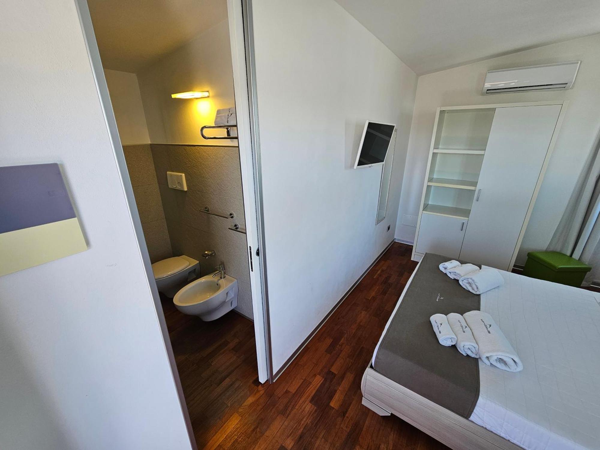 Bed & Breakfast White Con Parcheggio Privato Porto Cesareo